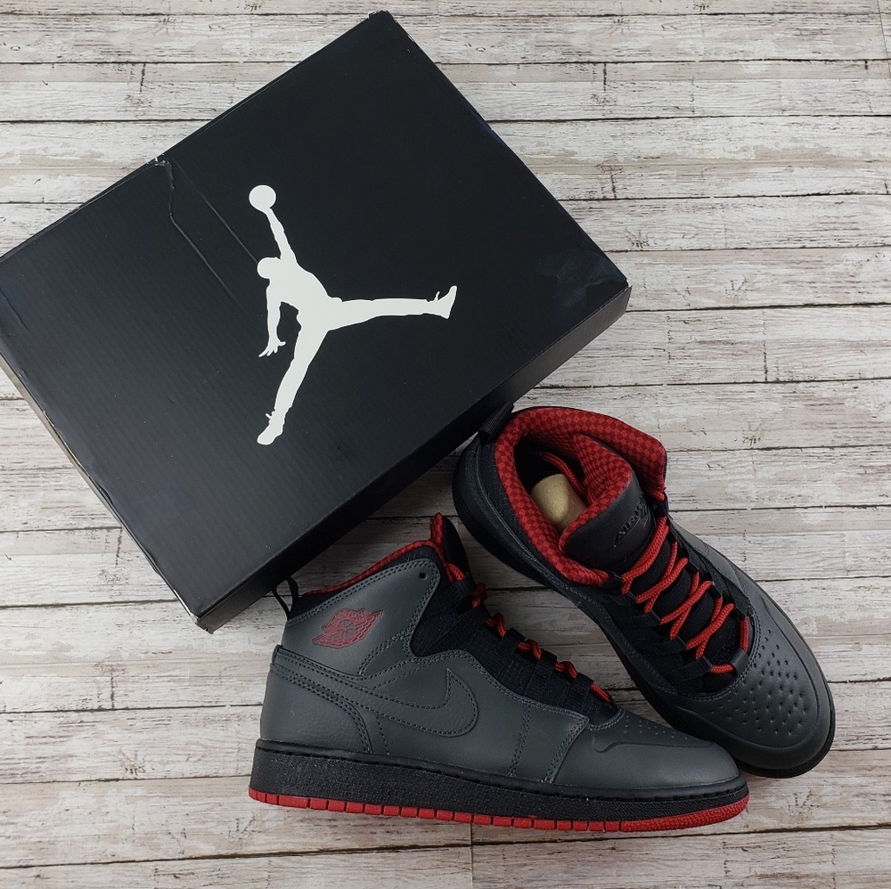 NIB Air Jordan 1 retro 94 (GS)
